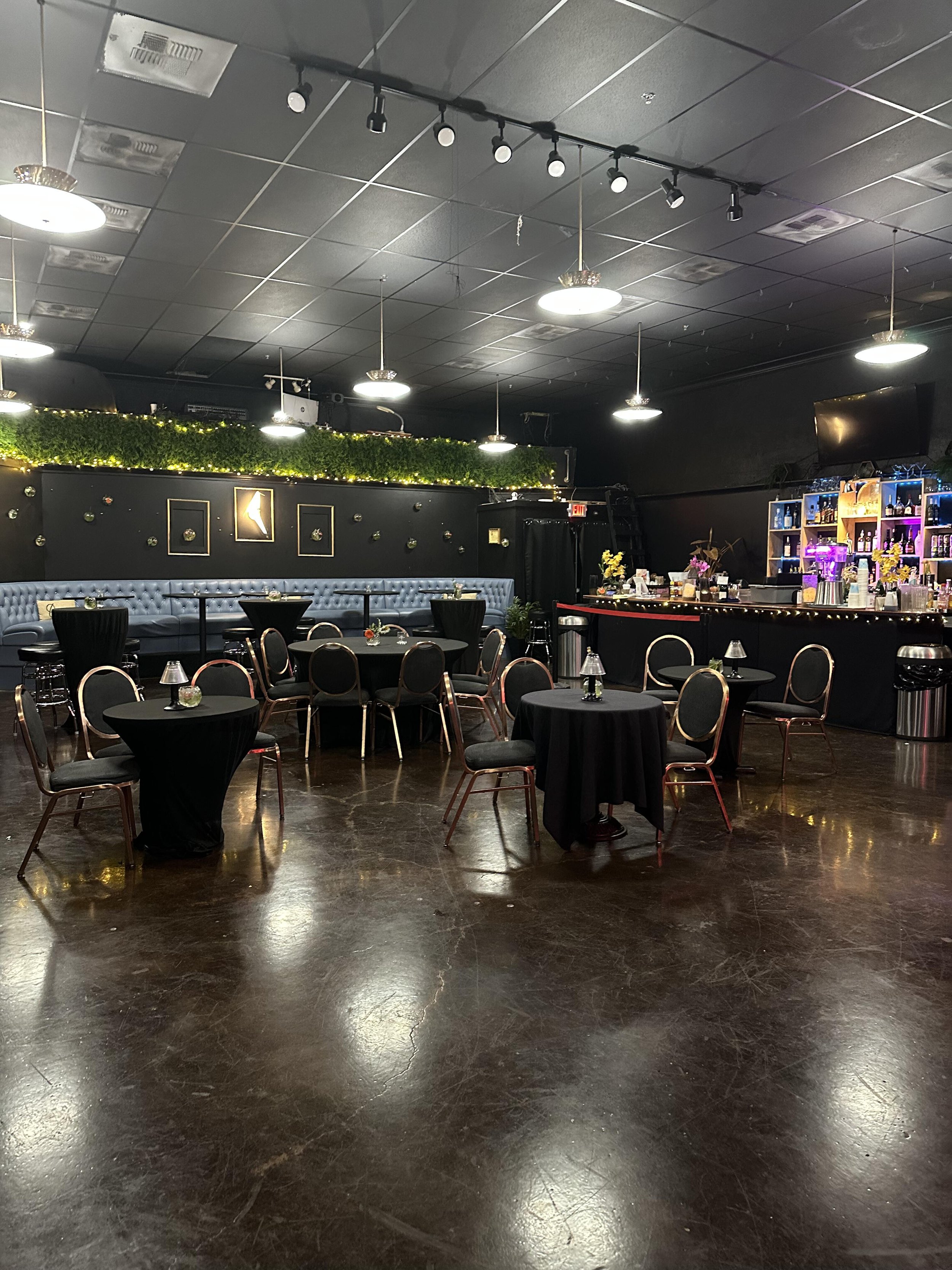 Tiered tables and bar area